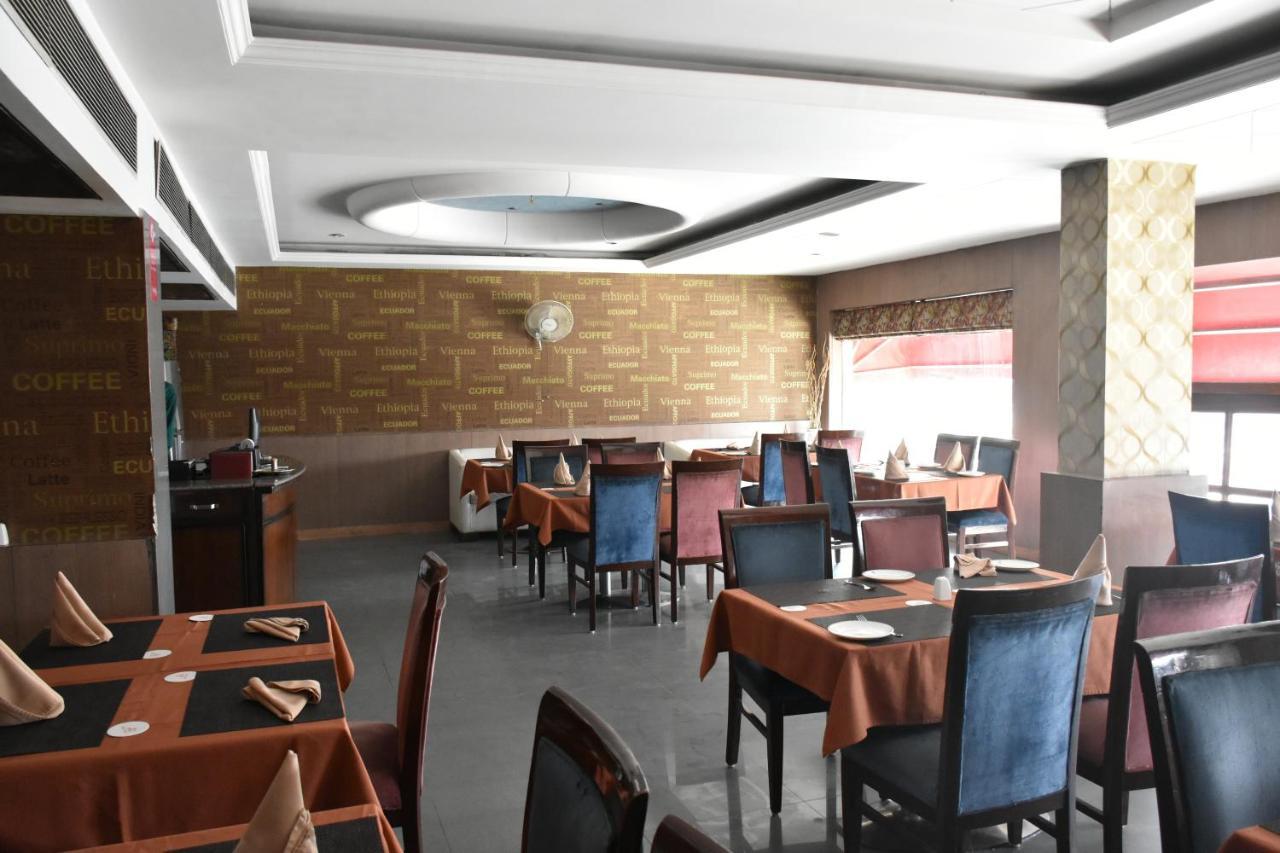 Hotel Lohias Delhi Airport Nova Deli Exterior foto